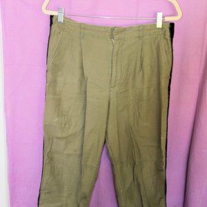 GAP Women's Army Green Capri Pants, Size 12